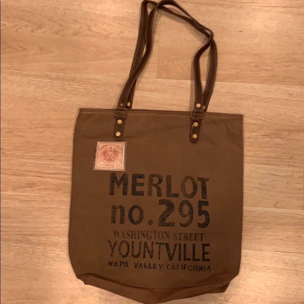 Tote bag made from recycled military fabric